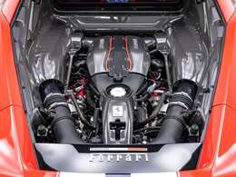 3.9L　V8ツインターボエンジン。720PSを発揮します。