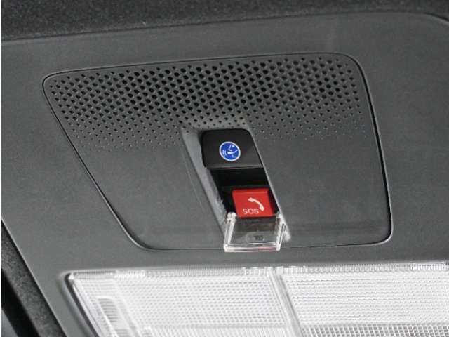 新世代コネクテッド技術「Honda CONNECT」搭載。緊急時にオペレーターのサポートを受けることも可能です。