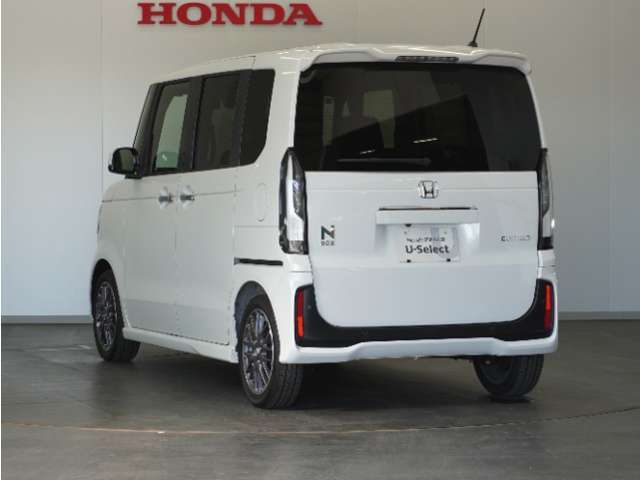 車両本体価格以外に必要な諸費用を含めたお支払い総額で検討して下さい！車両価格は安いけど諸費用が高い！なんてことにならないように当店は購入に必要な金額＝総額を表示しております！