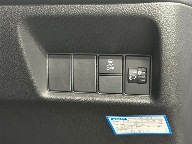 【Honda　SENSING】衝突軽減ブレーキ、路外逸脱抑制機能、車線維持支援システム……充実した先進の安全装備で、あなたの安全運転をサポートします。