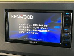 【ナビゲーション】目的地までしっかり案内してくれる使いやすいナビ。Bluetooth接続すればお持ちのスマホやMP3プレイヤーの音楽を再生可能！毎日の運転がさらに楽しくなります！！