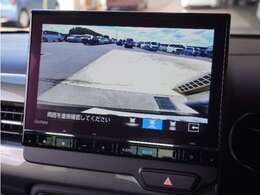◆バックカメラ◆リバースにするだけで映ります、後方の安全確認や、狭い駐車場での車庫入れ、雨の日や夜間など視界の悪い時に便利です！安全にバックする為には欠かせない装備です。