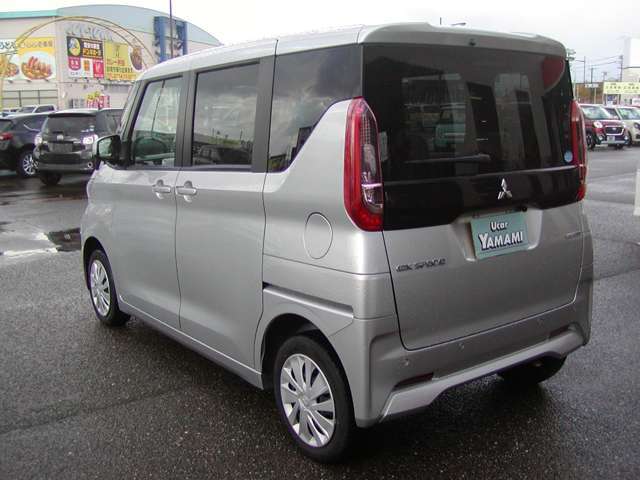 ご覧頂き誠にありがとうございます。ご不明な点や、ご質問など何でもお気軽にご相談ください。U-Carヤマミ　TEL0078-6002-416747