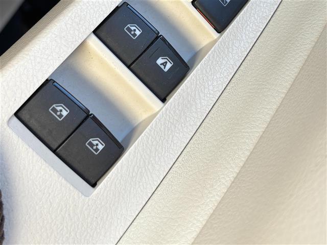 店頭販売もしておりますので、先に在庫が無くなってしまうこともございます。気になる車はまずはお問い合わせください！