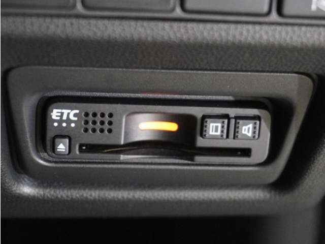 【ETC車載器】高速道路のご利用時にとても便利なETC車載器。セットアップ(費用別途)後にお渡ししとなります。