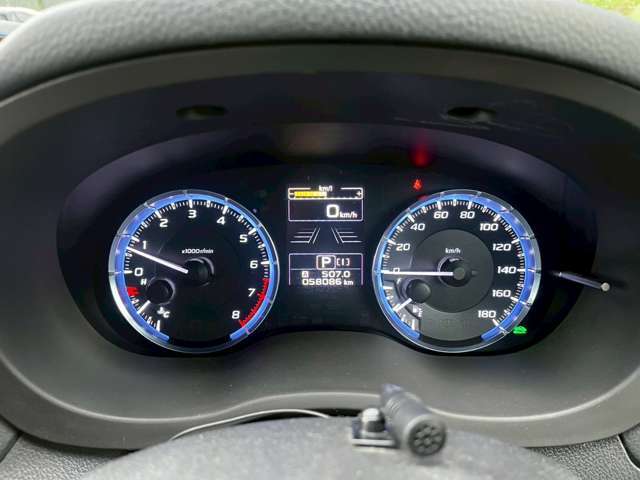 気になるお車・また当社に在庫がないお車でもいいので、お気軽にお問い合わせください。独自のルートで全国から仕入れを行っているので、お客様のご要望から、ベストなお車をいち早くお探しします！