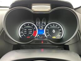 【スピードメーター】『スピードメーター』の画像になります。メーターがシンプルで見やすく運転しやすいですね！