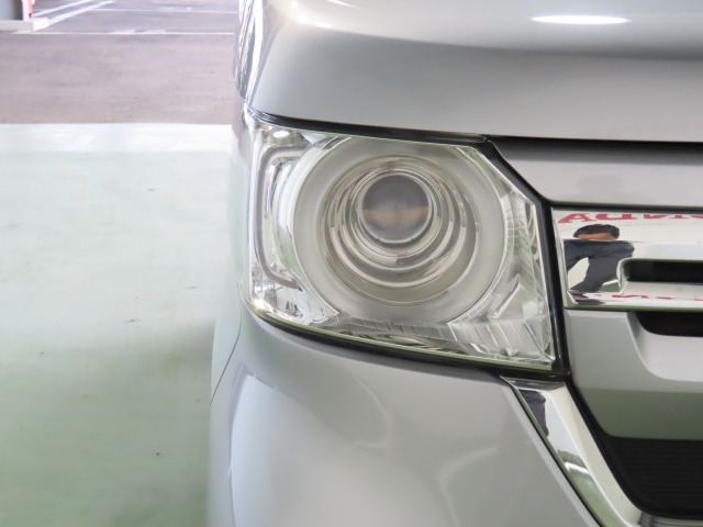 LEDヘッドライトで夜間や雨天時のドライブを明るくサポート！省電力、耐久性にも優れています。