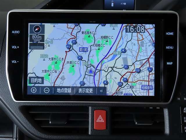 トヨタ純正ナビ装備！地図描写は文字も道もクリアで見やすく、滑らかに表示します。これさえあればもう道に迷わないですみますね♪フルセグで地上波デジタル放送TVもバッチリ綺麗に見れちゃいます♪
