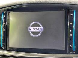 【純正9型ナビ】人気の純正ナビを装備しております。ナビの使いやすさはもちろん、オーディオ機能も充実！キャンプや旅行はもちろん、通勤や買い物など普段のドライブも楽しくなるはず♪