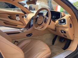 内装もきれいな状態です。