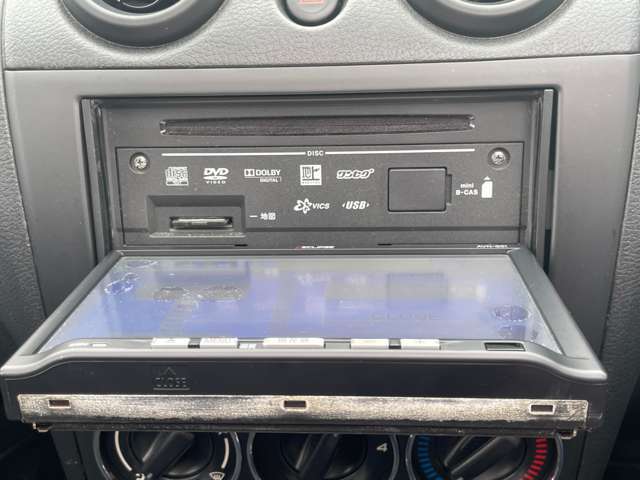 CD、DVD再生できます。