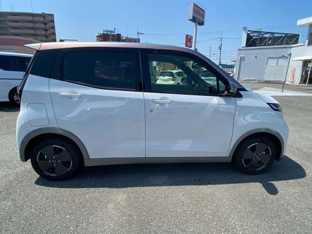 コンパクトで小回りがきく軽自動車。