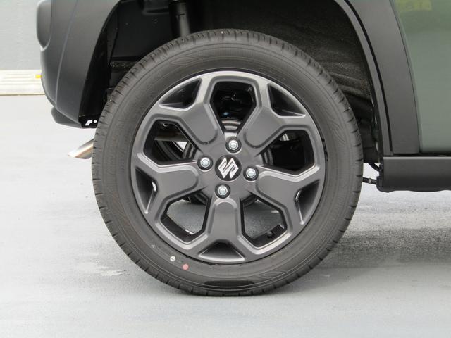 【アルミホイール】スチールホイールよりも軽く、車の運動性能や燃費向上に貢献します。また、熱の放散も良いため、ブレーキ性能にも好影響を与えます。見た目にもスタイリッシュです。