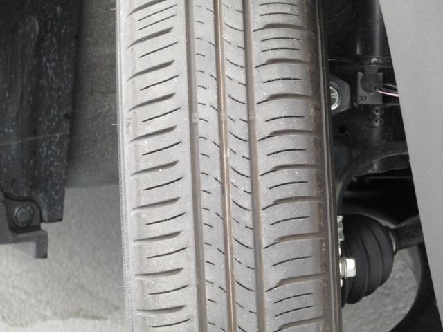 【タイヤ】溝もたくさんあって余計な出費を掛けなくて済みます。サイズ165/60R15
