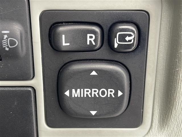 【運転席操作部】快適なドライブを楽しむための機能が装備されています！運転席から触れるので、使いやすいです！除菌プランいれていただくと、さらに清潔で安心していただけます！