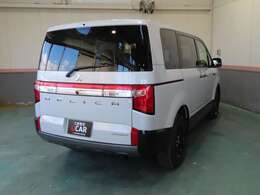 プライバシーガラスで強い日差しもカット■暑い夏の日でもエアコンが良く効き、大切なお荷物も外から見えにくいです★