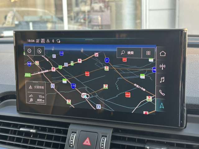 ●MMIナビゲーション『高解像度カラーディスプレイに、Bluetooth（R）接続によるハンズフリー通話機能を搭載しています。』