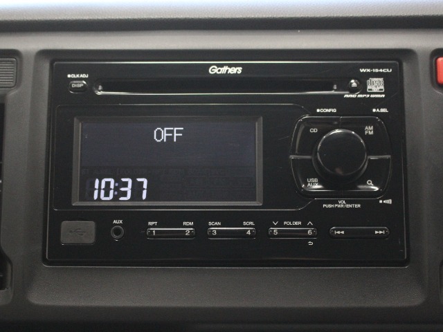 純正オーディオWX-154CU　【CD　AUX　FM　AM】が視聴可能です！