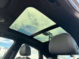 ◆各種オートローン・残価設定・リース、各種カード、ETCカードそして自動車任意保険☆お客様のプレミアムカーライフをトータルでサポートいたします。◆サンコーエアポート神戸本店　TEL：078-803-8345