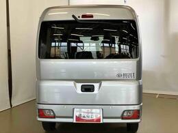 但し当店では販売だけでなく、ご購入後のアフターサービスもご提供となりますので、店頭商談並びに店頭納車可能なお客様への販売とさせていただいています。ご了承下さい。