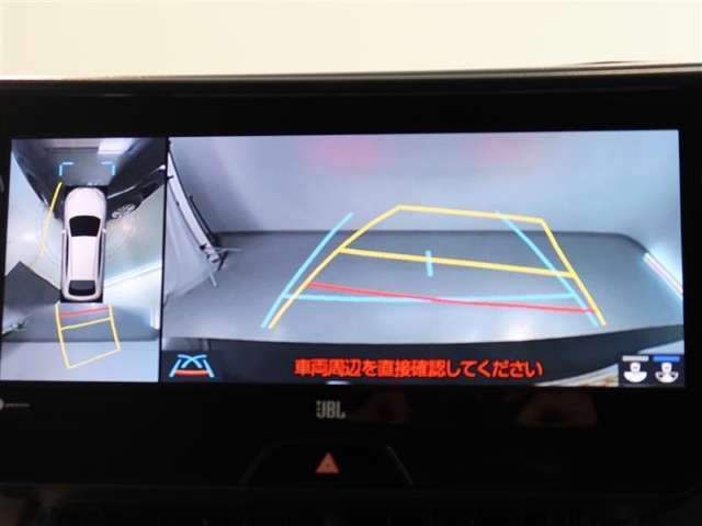 バックガイドモニターで、後方を確認しながら安心して駐車することができます。運転初心者も熟練者も必須の機能ですよ！