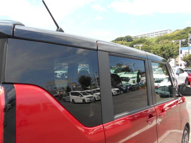 プライバシーガラスです
