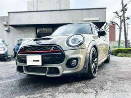 正規ディーラー車　BMW MINI クーパーS 5ドア　右ハンドル　エメラルドグレー/ブラック・レザー・シート
