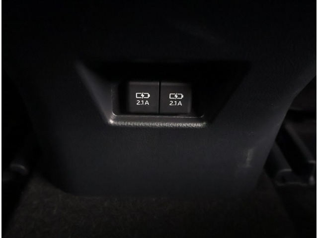 USB差し込み口あります。