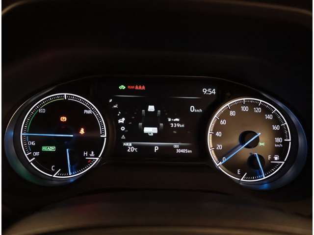 メーターも見やすく安全運転をサポートいたします！