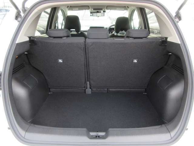 メーカー保証継承サービス初度登録日より5年又は10万KM全国2300ヵ所の日産サービス工場にて保証