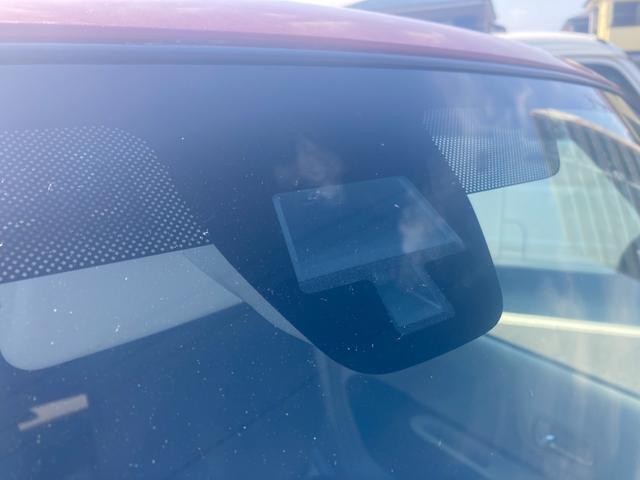 【衝突被害軽減ブレーキ】前方の車両や歩行者を検知し、ブザー音や表示によって警告！衝突の可能性が高まるとブレーキ踏力をアシストしてくれますが、あくまでもサポートですので運転手の判断・操作が大事です☆