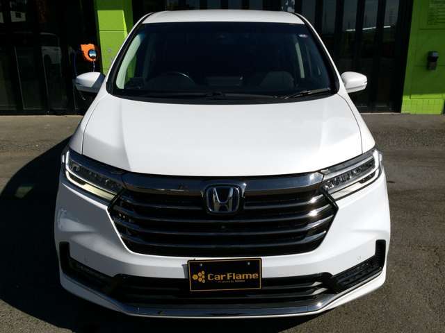 レーザーレーダー＆単眼カメラで、衝突軽減ブレーキや誤発進抑制、アダプティブクルーズのホンダセンシング！LEDライトで夜間も明るく安心できます！