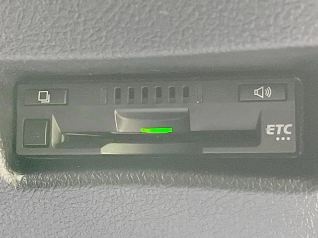 【ETC】高速道路の料金所をストレスなく通過！話題のスポットやサービスエリアに多い「スマートIC」利用時は必須のアイテムです。当店でセットアップを実施、ご納車当日からすぐにご利用いただけます！