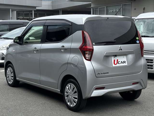 【ABS】急ブレーキをかけた場合でもタイヤがロックしないので，車の進行方向が安定し，障害物を回避しやすくなります！安心ですね☆