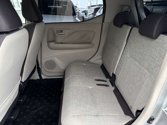 【ディーラーの車は高い？】実はそんなことないんです！ディーラーはオークションなどを使わず、自社で車を仕入れているので安いんです☆さらに諸費用も明確で安いので、総額で比較してみてくださいね♪