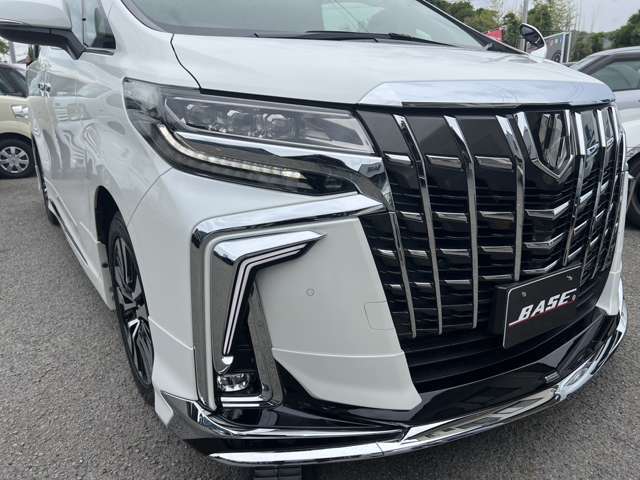 BASEでは買取・下取り車両をメインに展示しております。