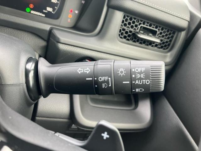 国産車から輸入車まで多様なお客様のニーズのお応えできるように、全国規模で豊富な在庫展開！車のことならWECARSへ！