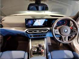 ☆センターパネルを運転席側に僅かに傾けたBMW独特のインパネ☆【駆け抜ける歓び】はここからもスタートしております☆