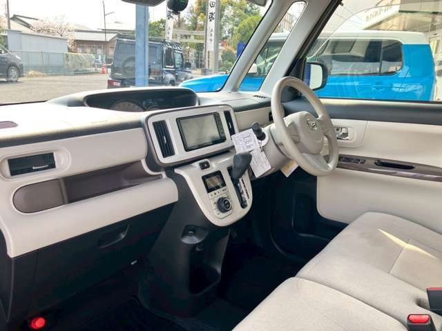 ツートンカラー　スマートアシスト3 両側パワースライドドア　ケンウッドナビ　Bluetooth フルセグTV CDDVD バックモニター　ETC フルオートエアコン　オートリトラミラー　アイドリングストップ　シートヒーター