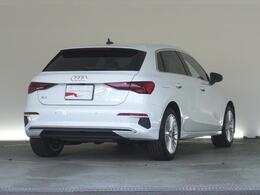 遠方へのご納車も承っております。追加写真などもお送りできますのでご相談ください。★audi.ap.chofu@audi-vw-retail.co.jp★無料電話★0078-6002-781523★