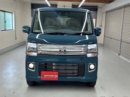 今回紹介させていただく車両は、R7年式エブリィワゴンPZターボです。