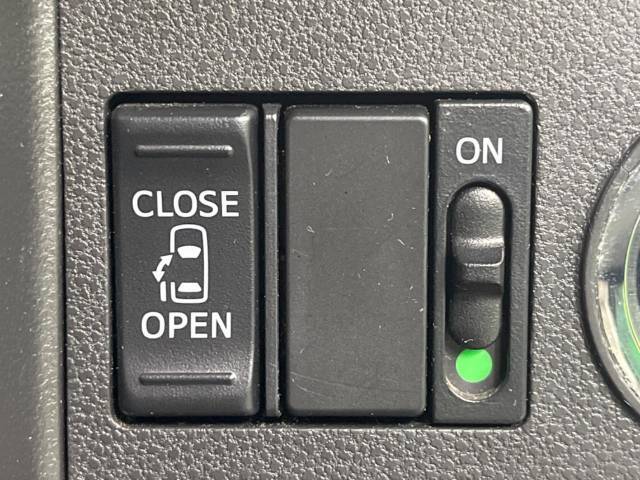 【パワースライドドア】スマートキーや運転席のスイッチでスライドドアの開閉が可能♪電動だから力を入れてドアを開ける必要が無く、小さいお子様でも、重い荷物を持っている時もラクに開け閉めできます♪