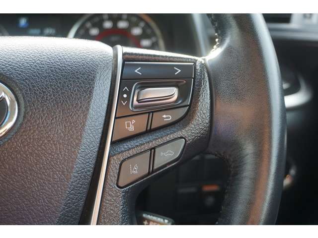人気車種からお手頃価格の車まで幅広い価格を取り揃えております。