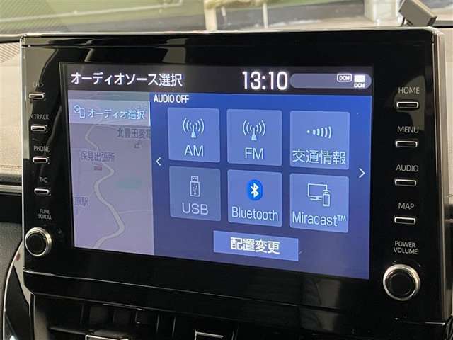 【Bluetooth接続できます♪】　スマートフォンやポータブルオーディオで持ち歩いているお気に入りの曲をBluetoothでワイヤレス再生できます♪　ドライブがさらに楽しくなりますネ♪