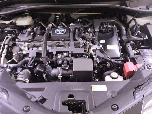 ★★★トヨタ認定中古車★★★　見えないところまで美しく。室内からエンジンルームまで徹底的に洗浄。「まるごとクリーニング」実施済み！気持ちよくお乗りいただけますようクリーニング済みです。