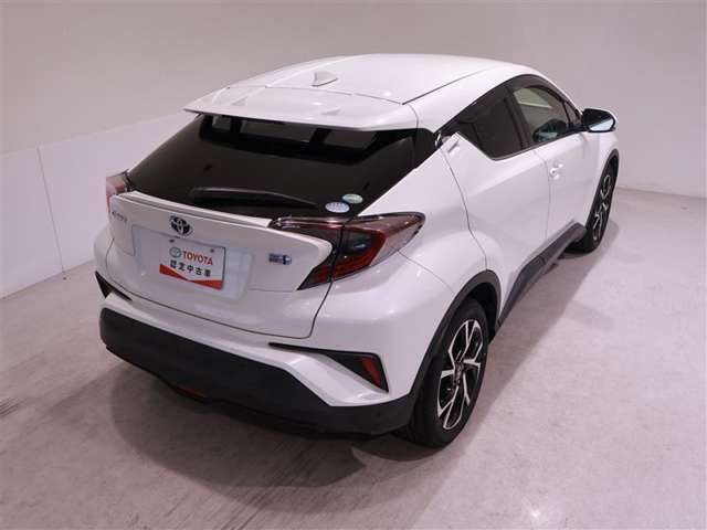 ★トヨタ認定中古車★「中古車ハイブリッド保証」付き。ハイブリッド機構を無償で保証します。保証期間は初度登録年月から10年目まで、または3年間の長い方。ただし累計走行距離が20万キロメートル以内です。