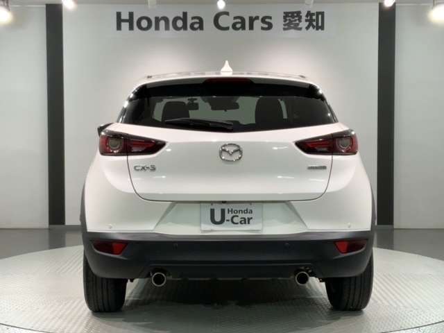 当社の車両には『安心して車選びをしていただくために』お支払い総額を表示しております。税金、自賠責保険料、登録費用、リサイクル料金が含まれており、県内登録及び届出で店頭納車の場合になります。