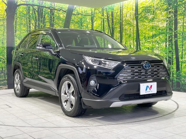 大好評のボディコーティング「弾スプラッシュコート」もご納車までに施工可能。通常のガラスコートと異なる、耐久年数6年の無機質ガラスコーティングが、ボディをキレイな状態に保ってくれます。