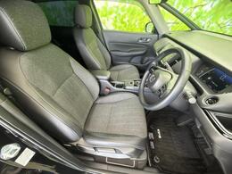 「この車の写真をもっと見たい」「状態が気になる」「この装備はついている？」どんな小さな疑問でもお気軽にお問い合わせください！